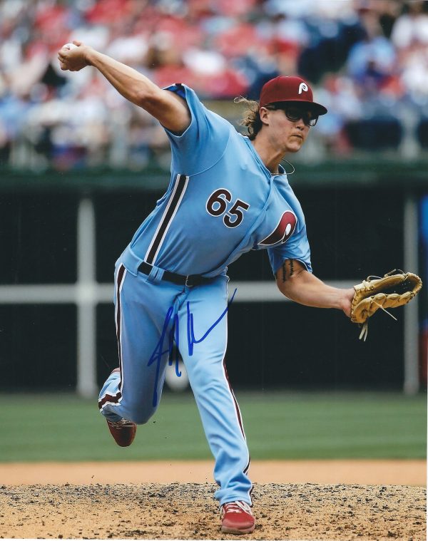 AUTOGRAPHED J.D. HAMMER 8X10 Philadelphia Phillies Photo