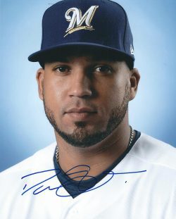 AUTOGRAPHED DEOLIS GUERRA 8X10 Milwaukee Brewers Photo