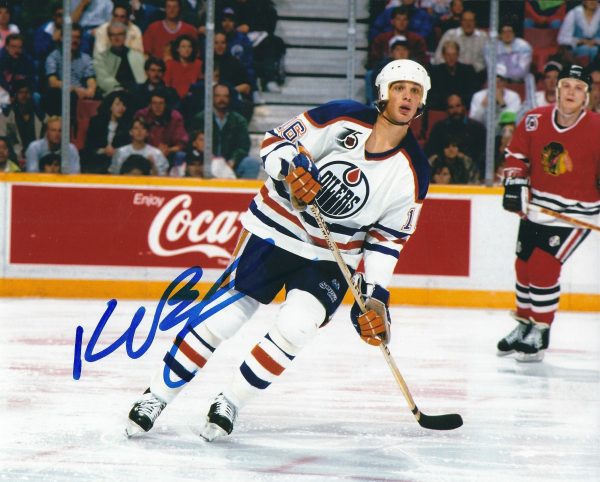 Autographed KELLY BUCHBERGER 8X10 Edmonton Oilers Photo
