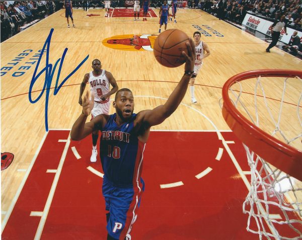 Autographed  GREG MONROE 8X10 Detroit Pistons Photo