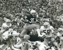 Autographed VAGAS FERGUSON 8x10 Notre Dame Photo