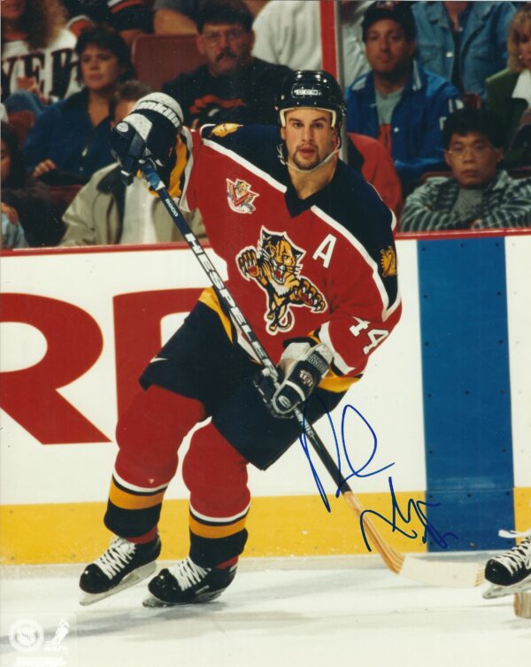 Autographed ROB NIEDERMAYER 8X10 Florida Panthers Photo