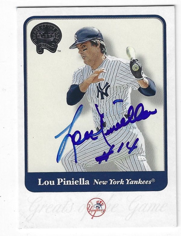 Autographed LOU PINIELLA 2001 Fleer Greats Card