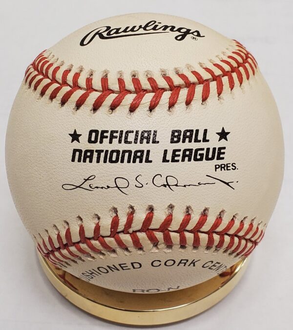 Autographed ARTHUR LEE MAYE Rawlings Official National League Baseball - Image 2