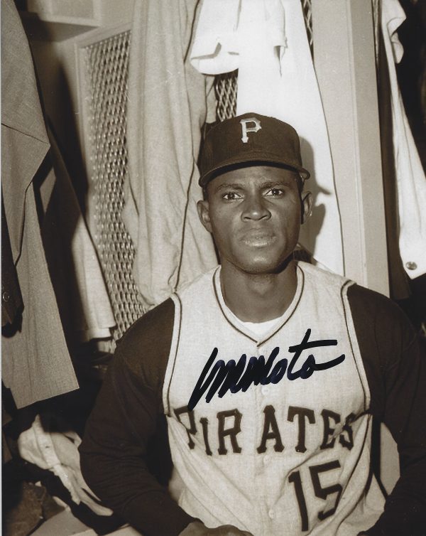 Autographed MANNY MOTA 8X10 Pittsburgh Pirates Photo