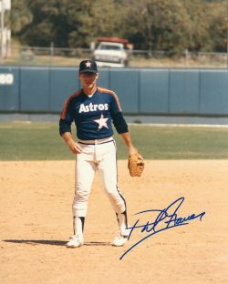 AUTOGRAPHED PHIL GARNER 8X10 Houston Astros Photo