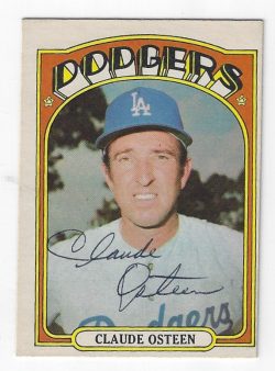 Autographed CLAUDE OSTEEN 1972 Topps Card