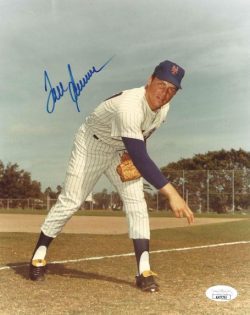 Autographed HOF'R TOM SEAVER 8x10 NEW YORK METS Photo with JSA COA