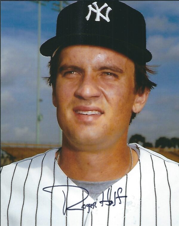 AUTOGRAPHED ROGER HOLT 8X10 New York Yankees Photo