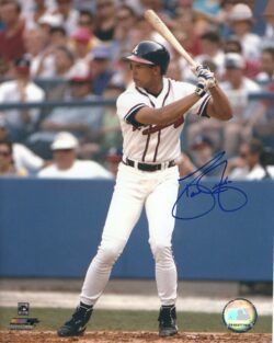 AUTOGRAPHED DAVE JUSTICE 8X10 Atlanta Braves Photo
