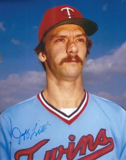 AUTOGRAPHED JEFF LITTLE 8X10 Minnesota Twins Photo