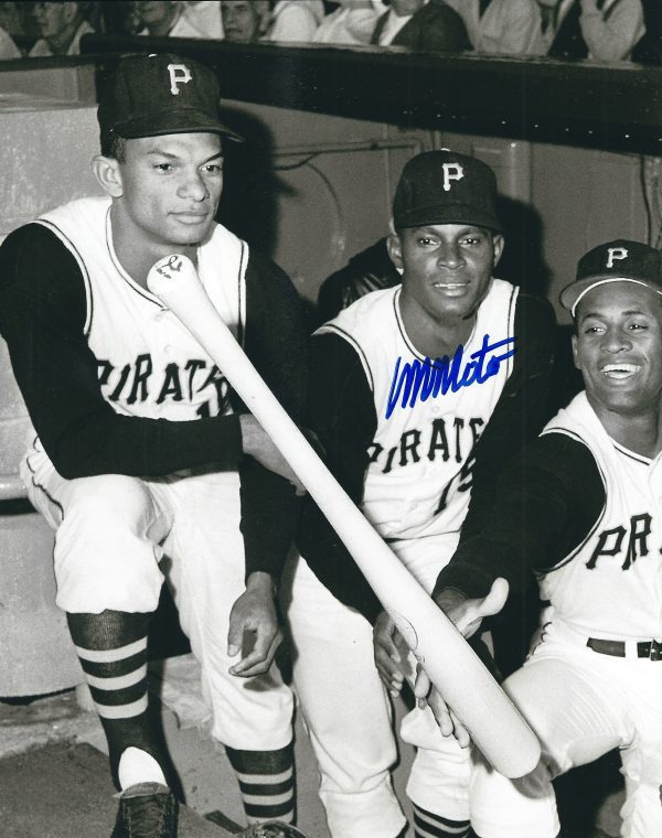 Autographed MANNY MOTA 8X10 Pittsburgh Pirates Photo
