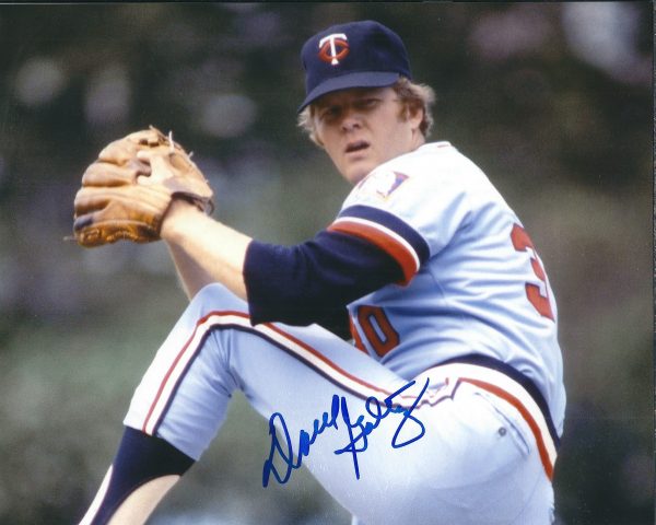 AUTOGRAPHED DAVE GOLTZ 8x10 Minnesota Twins photo