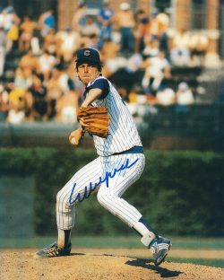 AUTOGRAPHED ED LYNCH 8X10 Chicago Cubs Photo