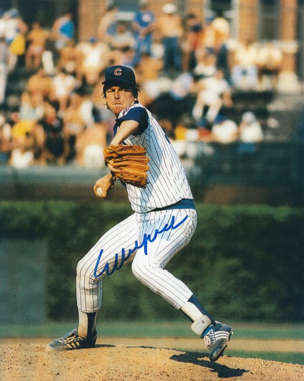 AUTOGRAPHED ED LYNCH 8X10 Chicago Cubs Photo