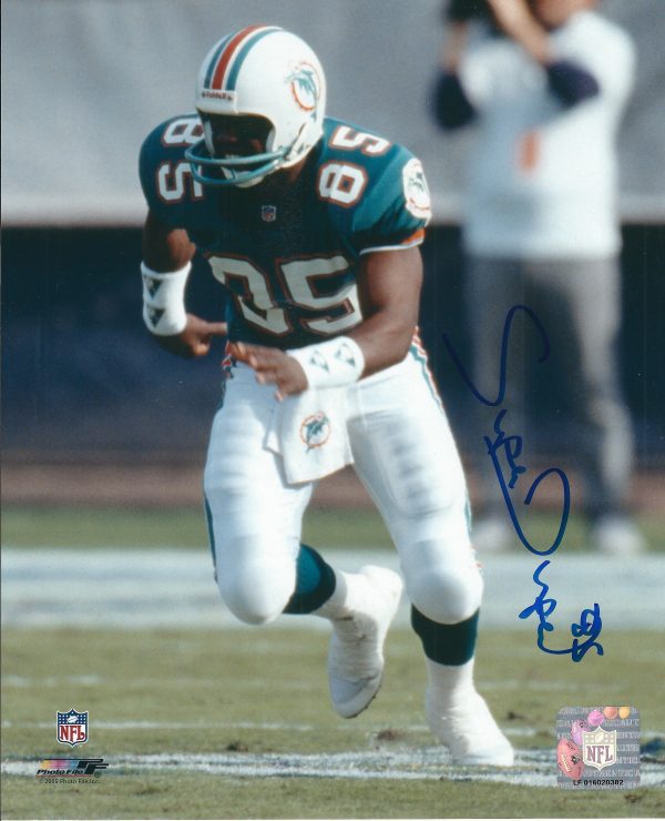 Autographed MARK DUPER 8X10 Miami Dolphins photo
