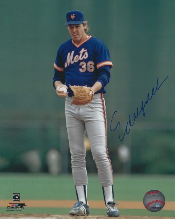 AUTOGRAPHED ED LYNCH 8X10 New York Mets Photo