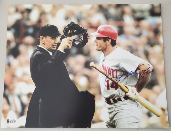 AUTOGRAPHED PETE ROSE 11x14 Cincinnati Reds Photo Beckett