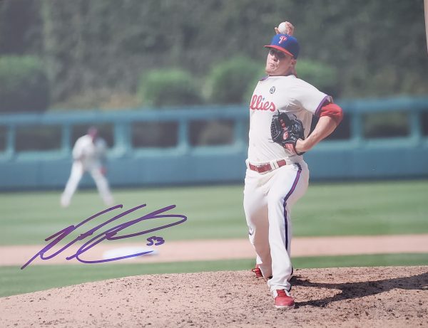 AUTOGRAPHED KEN GILES 11X14 Philadelphia Phillies Photo