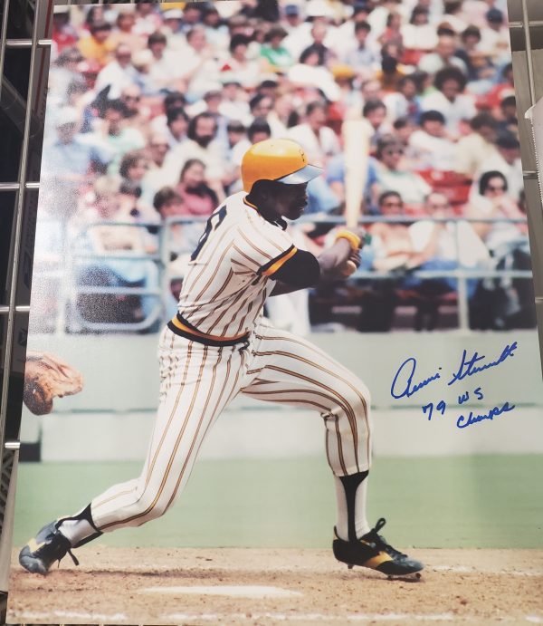 AUTOGRAPHED RENNIE STENNETT Pittsburgh Pirates 11X14 Photo