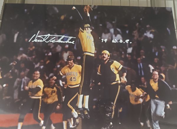 AUTOGRAPHED  KENT TEKULVE  Pittsburgh Pirates 11X14 Photo