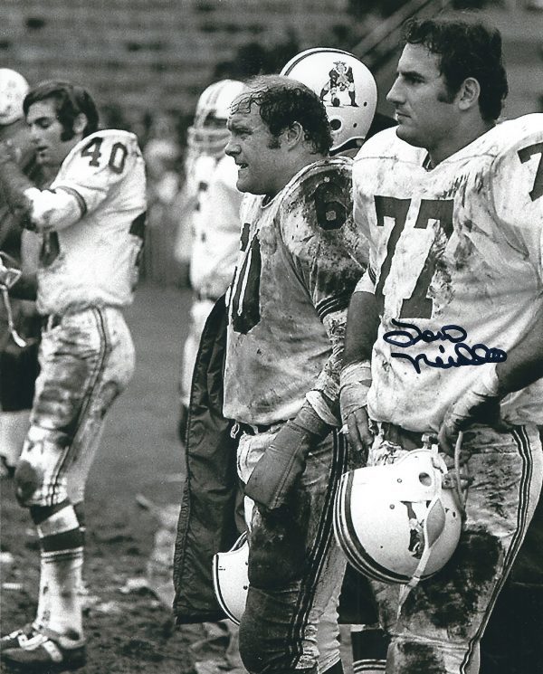 Autographed TOM NEVILLE 8X10 New England Patriots photo