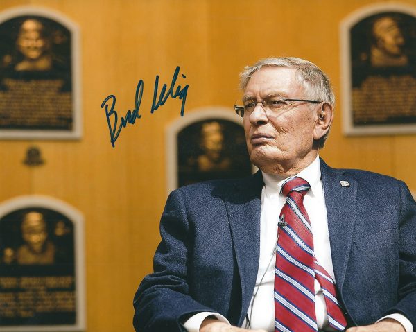 AUTOGRAPHED BUD SELIG 8X10 Hall of Fame Photo
