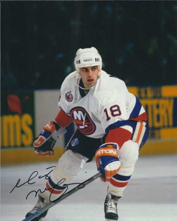 Autographed MARTY MCINNIS 8X10 New York Islanders Photo