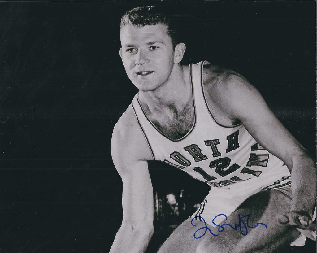 AUTOGRAPHED LEE SHAFFER 8x10 North Carolina Tar Heels photo Main Line Autographs