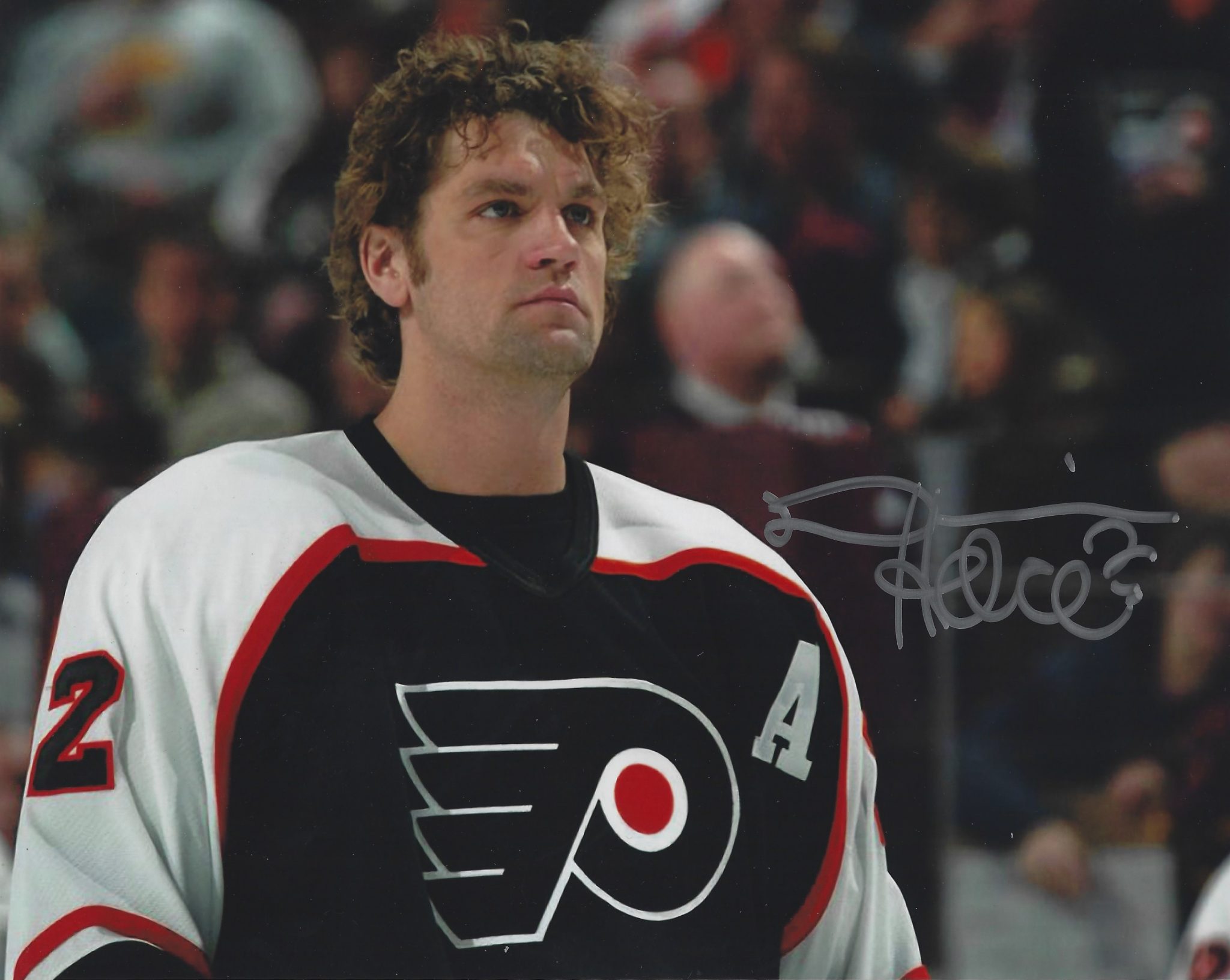 Autographed DERIAN HATCHER 8x10 Philadelphia Flyers Photo Main Line