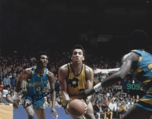 Autographed EARL TATUM 8X10 Marquette University Photo