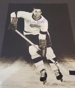Autographed TED LINDSAY 11X14 Detroit Red Wings Photo