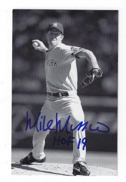 Autographed MIKE MUSSINA New York Yankees BxW Postcard