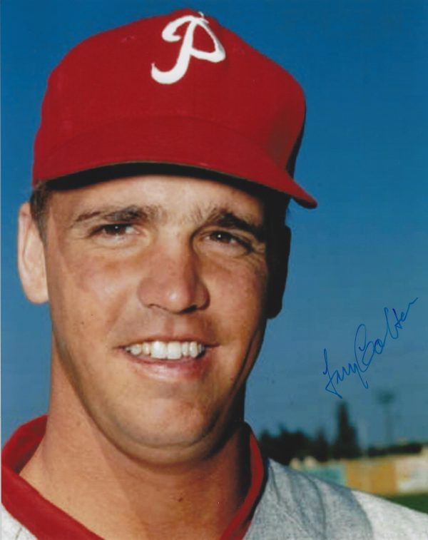 AUTOGRAPHED  LARRY COLTON 8x10 Philadelphia Phillies Photo