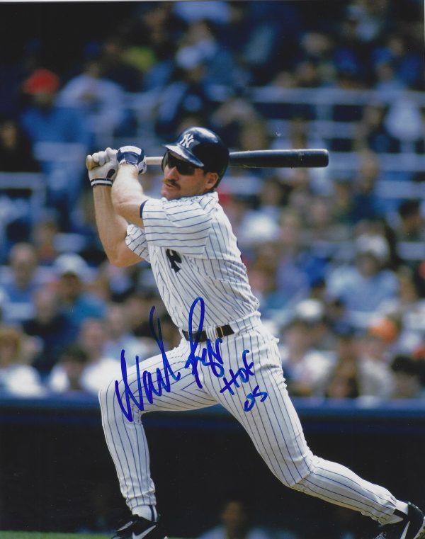 Autographed HOF'R WADE BOGGS 8x10 New York Yankees Photo