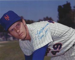 AUTOGRAPHED LUTE BARNES 8X10 New York Mets photo