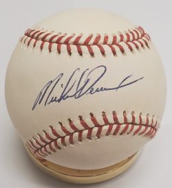 Autographed MIKE DEVEREAUX Official American League Baseball
