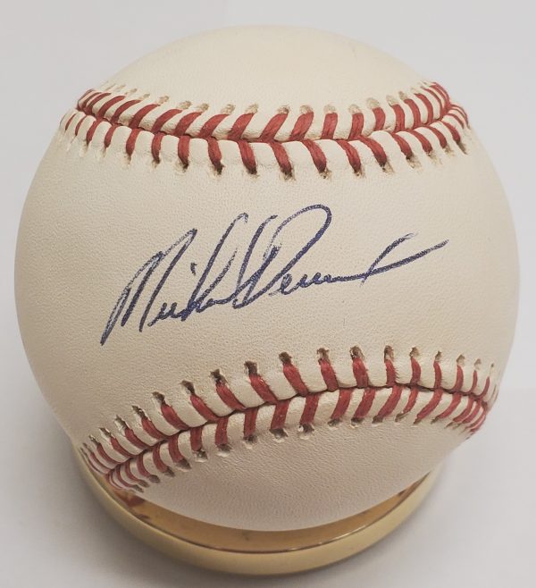 Autographed MIKE DEVEREAUX Official American League Baseball