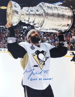 Autographed MAX TALBOT "2009 SC Champs" 11x14 Pittsburgh Penguins Photo