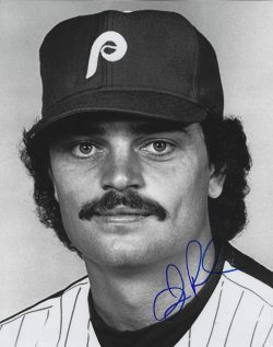 AUTOGRAPHED JERRY REED 8x10 Philadelphia Phillies Photo