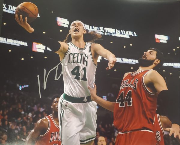 Autographed KELLY OLYNYK 11x14 Boston Celtics Photo