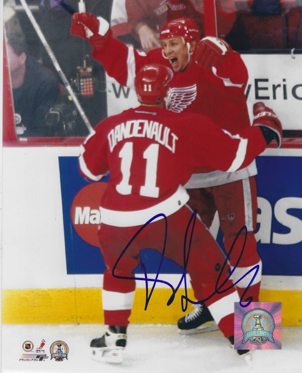 Autographed IGOR LARIONOV 8x10 Detroit Red Wings Photo