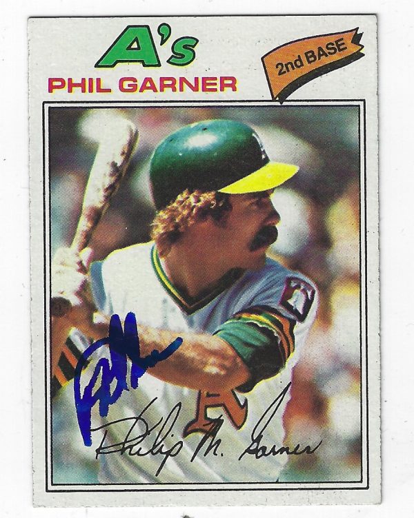 Autographed PHIL GARNER 1977 Topps Card