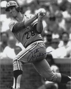 AUTOGRAPHED SCOTT MADISON 8x10 Cincinnati Reds Photo