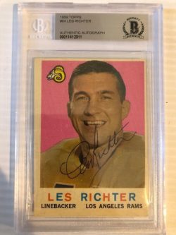 Autographed Les Richter Los Angeles Rams 1959 Topps card #84 Beckett Slabbed BAS