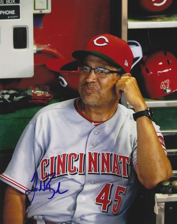 AUTOGRAPHED FREDDIE BENAVIDES 8X10 Cincinnati Reds Photo