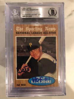 Autographed 1962 Topps Bill Mazeroski Pittsburgh Pirates card #391 BAS Beckett Slabbed