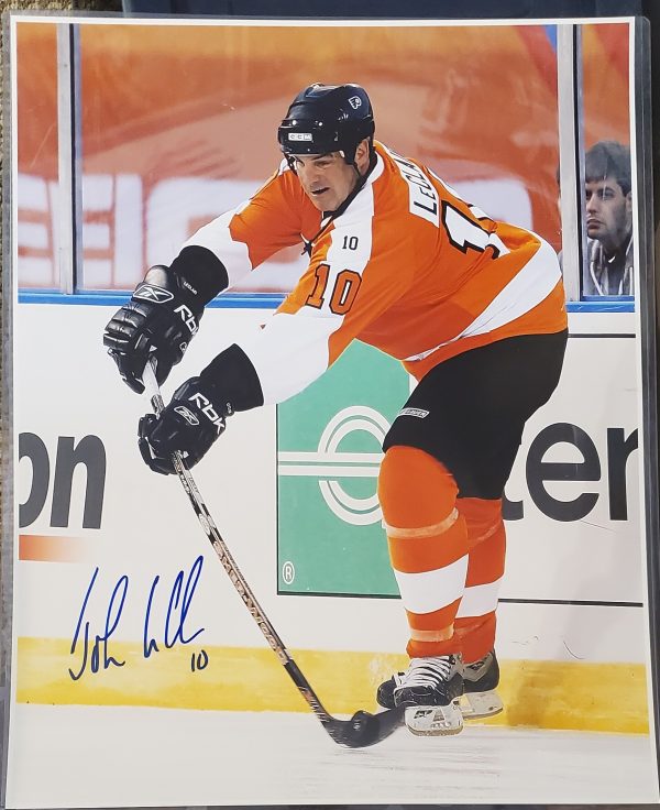 Autographed JOHN LECLAIR 16x20 Philadelphia Flyers Photo