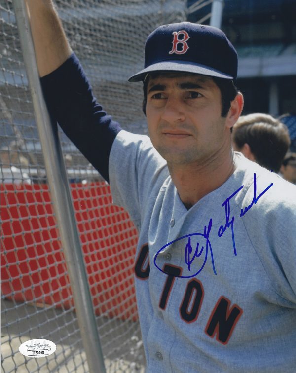 Autographed CARL YASTRZEMSKI 8X10 Boston Red Sox  JSA COA