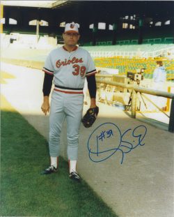 AUTOGRAPHED DOUG SISK 8X10 Baltimore Orioles photo